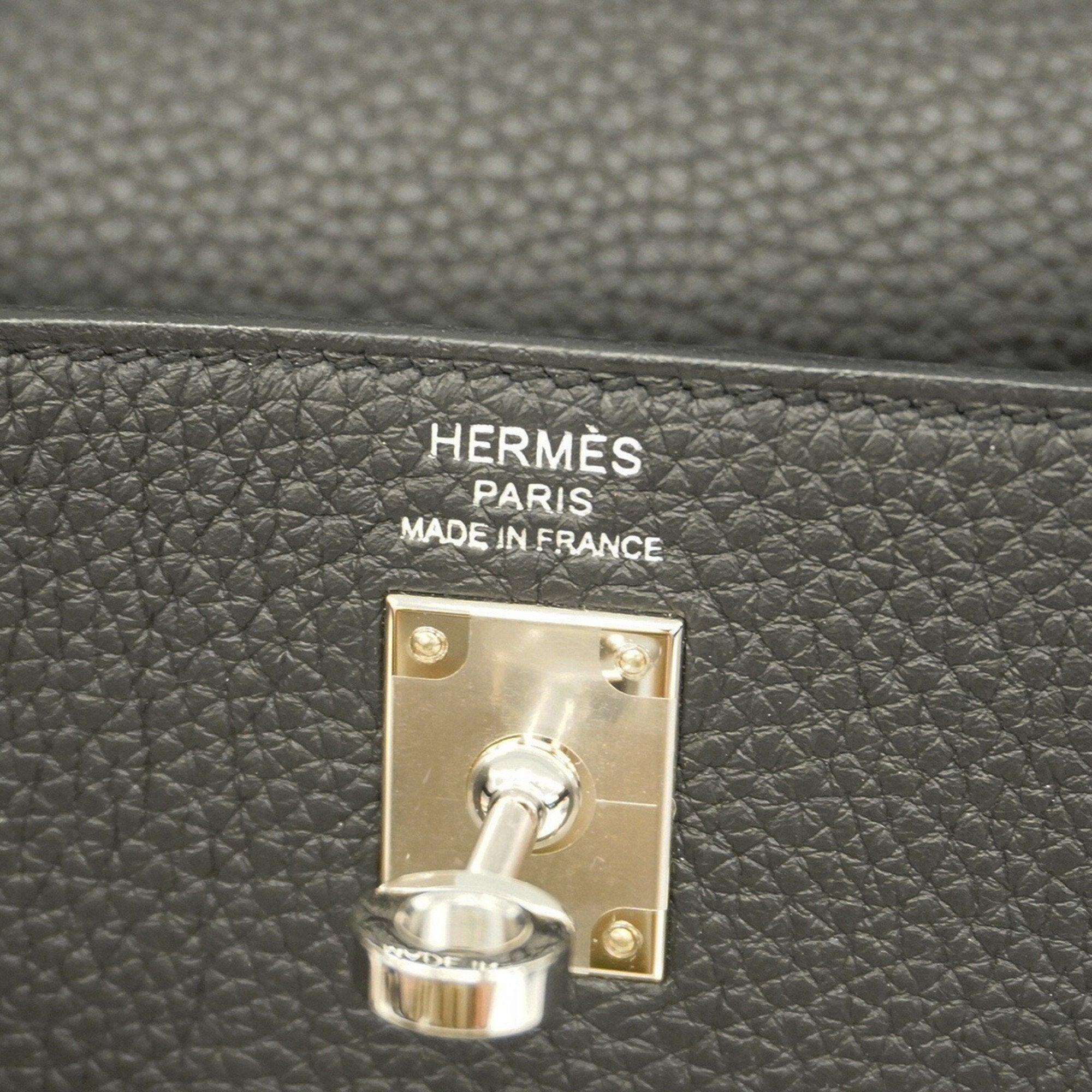 191916242.jpg