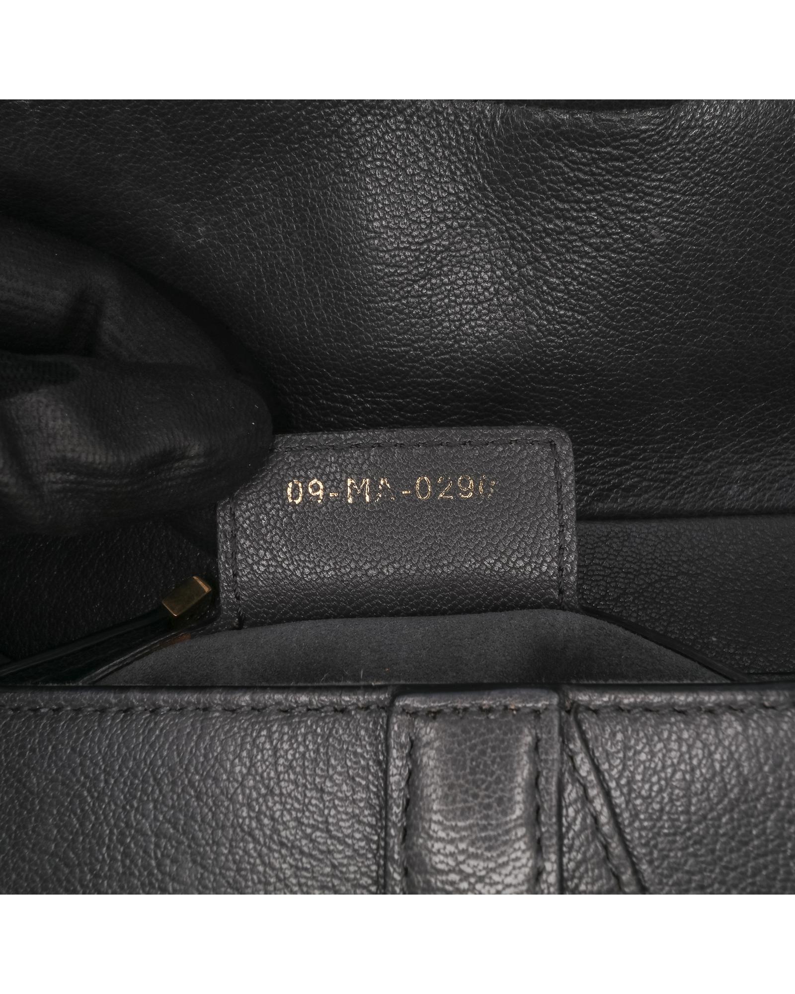 203126899.jpg