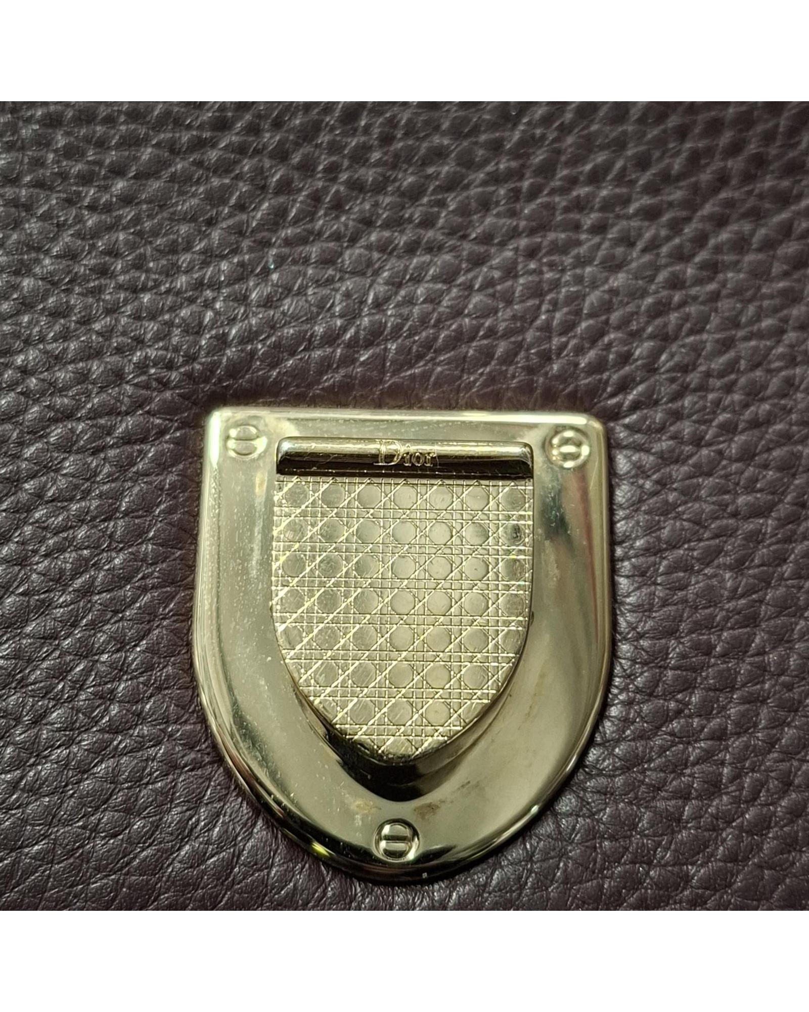 214558692.jpg